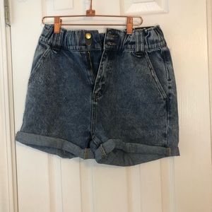 Fashion Nova Size 7 denim shorts